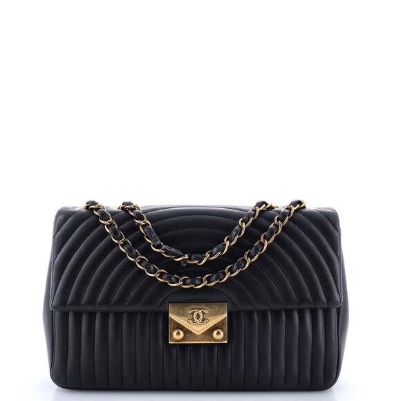 Chanel Pagoda Flap Bag Quilted Lambskin #179095C35B - Picture 1 of 8